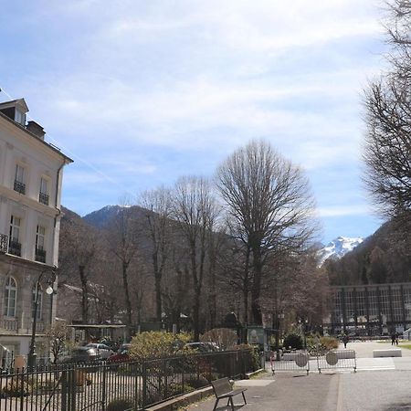 Апартаменты Le Palais D'Etigny Bagneres-de-Luchon Экстерьер фото